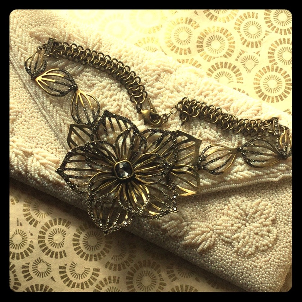 C+I Cut-out Flower and Petal Collar Necklace